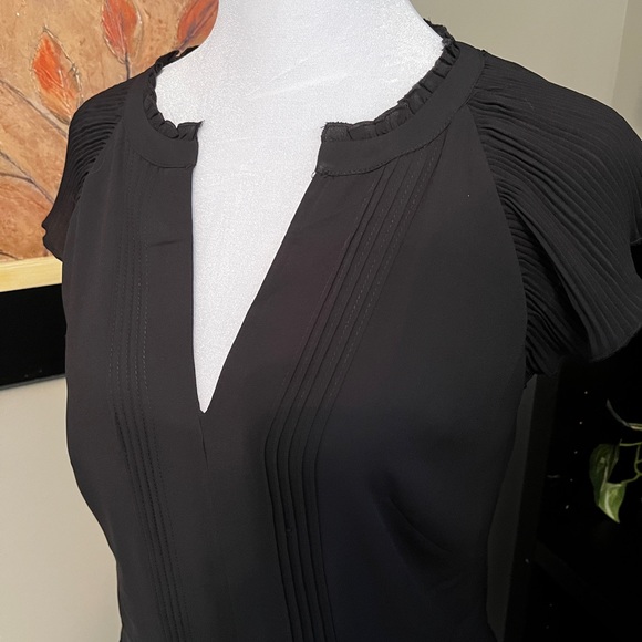 WHBM Black Flutter Sleeve Dress, White House Black Market - Picture 4 of 6